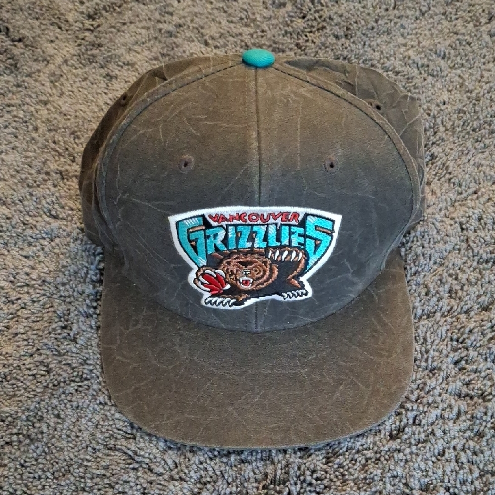 Mitchell & Ness Vancouver Grizzles Hardwood Classics Snapback Hat
